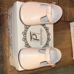 Dondolo pink baby shoes